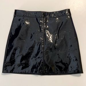 Venti6 shiny pleather mini skirt Size M